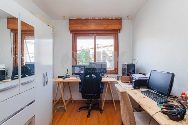 Imagem Apartamento com 4 Quartos à Venda, 85 m² em Passo Da Areia - Porto Alegre Imagem Apartamento com 4 Quartos à Venda, 85 m² em Passo Da Areia - Porto Alegre