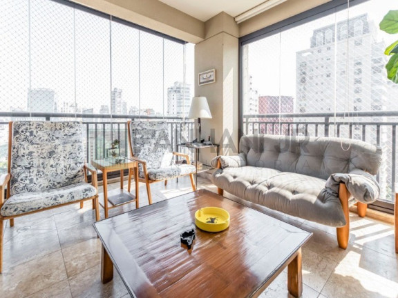 Imagem Imóvel com 3 Quartos à Venda, 285 m² em Jardim Europa - São Paulo Imagem Imóvel com 3 Quartos à Venda, 285 m² em Jardim Europa - São Paulo