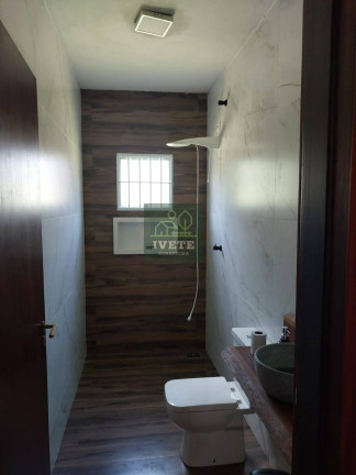 Imagem Chácara com 3 Quartos à Venda, 340 m²