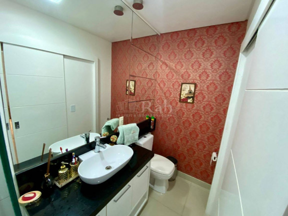 Imagem Apartamento com 3 Quartos à Venda, 110 m² em Meia Praia - Itapema