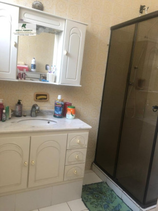 Imagem Casa com 3 Quartos à Venda, 333 m² em Gonzaga - Santos Imagem Casa com 3 Quartos à Venda, 333 m² em Gonzaga - Santos