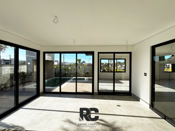 Imagem Sobrado com 4 Quartos à Venda, 320 m² em Mosaico Essence - Mogi Das Cruzes Imagem Sobrado com 4 Quartos à Venda, 320 m² em Mosaico Essence - Mogi Das Cruzes