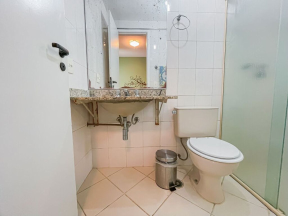 Imagem Imóvel com 3 Quartos à Venda,  em Vila Ipojuca - São Paulo