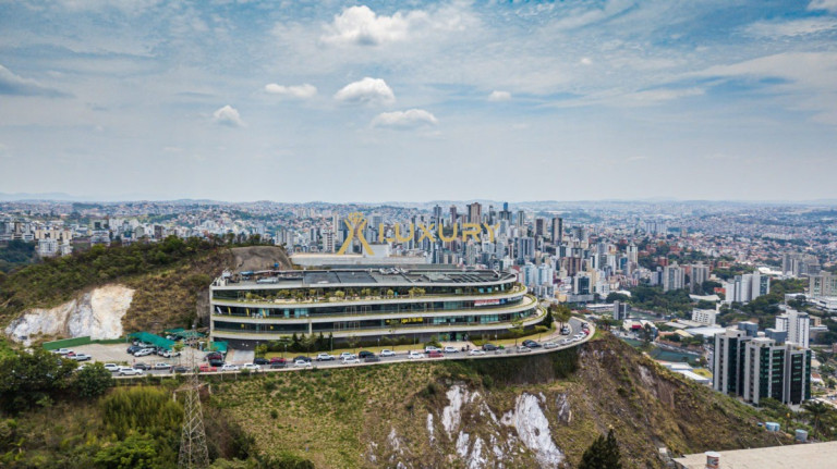 Imagem Imóvel com 1 Quarto à Venda, 173 m² em Santa Lucia - Belo Horizonte Imagem Imóvel com 1 Quarto à Venda, 173 m² em Santa Lucia - Belo Horizonte