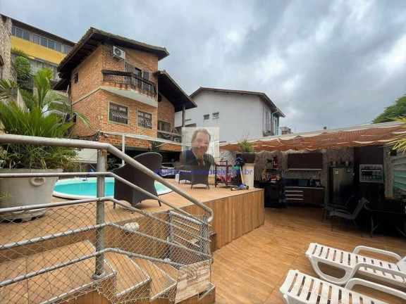 Imagem Casa com 3 Quartos à Venda, 180 m² em Jardim Semiramis - Cotia Imagem Casa com 3 Quartos à Venda, 180 m² em Jardim Semiramis - Cotia