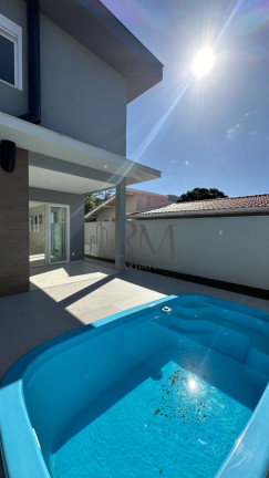 Imagem Sobrado com 3 Quartos à Venda, 176 m² em Lagoa Da Conceição - Florianópolis Imagem Sobrado com 3 Quartos à Venda, 176 m² em Lagoa Da Conceição - Florianópolis