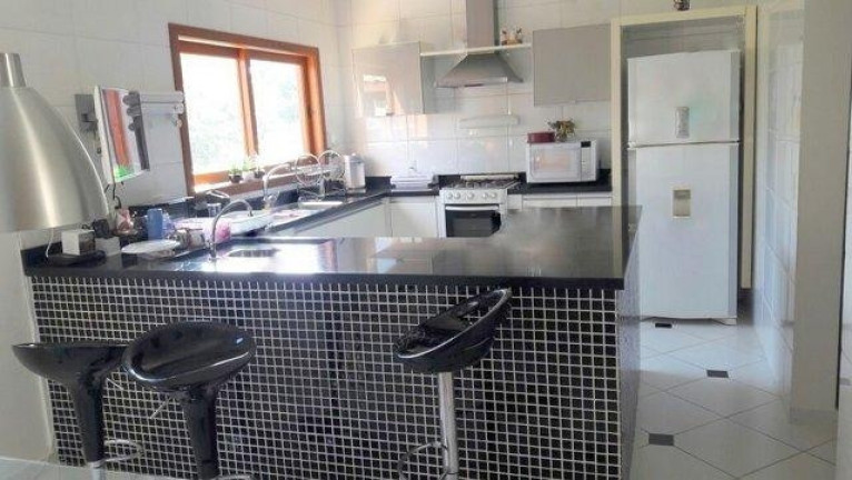 Imagem Casa com 4 Quartos à Venda, 420 m² em Pousada Dos Bandeirantes - Carapicuíba Imagem Casa com 4 Quartos à Venda, 420 m² em Pousada Dos Bandeirantes - Carapicuíba