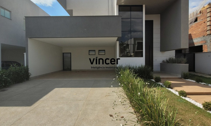 Imagem Casa com 4 Quartos à Venda, 302 m² em Residencial Goiânia Golfe Clube - Goiânia Imagem Casa com 4 Quartos à Venda, 302 m² em Residencial Goiânia Golfe Clube - Goiânia
