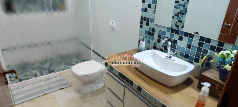 Imagem Casa com 3 Quartos à Venda, 300 m² em Canto Do Forte - Praia Grande