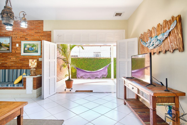 Imagem Casa com 3 Quartos à Venda, 218 m² em Centro - Ubatuba