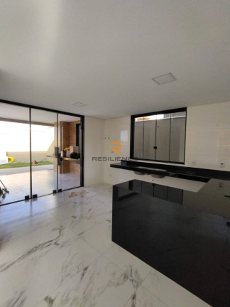 Imagem Casa de Condomínio com 4 Quartos à Venda, 232 m² em Flamboyant - Lagoa Santa Imagem Casa de Condomínio com 4 Quartos à Venda, 232 m² em Flamboyant - Lagoa Santa