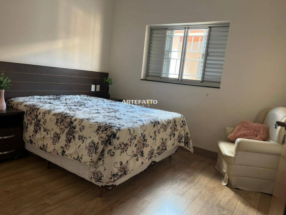 Imagem Casa com 3 Quartos à Venda, 238 m² Imagem Casa com 3 Quartos à Venda, 238 m²