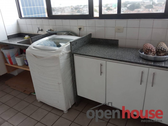 Imagem Apartamento com 3 Quartos à Venda, 186 m² em Candelária - Natal Imagem Apartamento com 3 Quartos à Venda, 186 m² em Candelária - Natal
