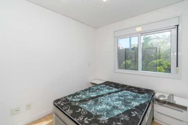 Imagem Apartamento com 1 Quarto para Alugar, 40 m² em Centro Histórico - Porto Alegre Imagem Apartamento com 1 Quarto para Alugar, 40 m² em Centro Histórico - Porto Alegre