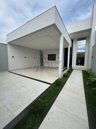 Imagem Casa com 3 Quartos à Venda, 225 m² em Planalto - Montes Claros Imagem Casa com 3 Quartos à Venda, 225 m² em Planalto - Montes Claros
