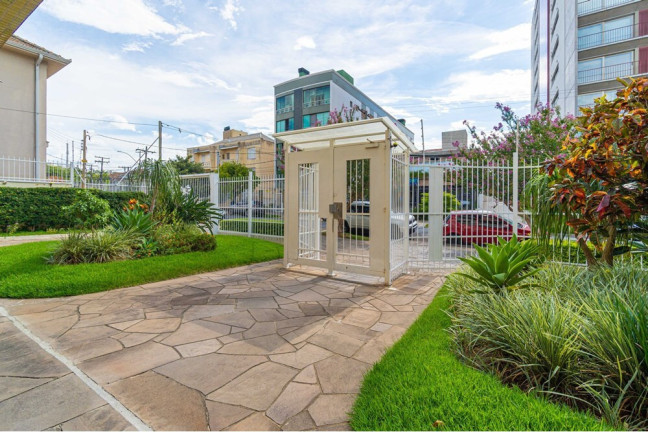 Imagem Imóvel com 3 Quartos à Venda, 125 m² em Menino Deus - Porto Alegre Imagem Imóvel com 3 Quartos à Venda, 125 m² em Menino Deus - Porto Alegre