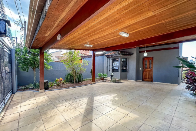 Imagem Casa com 5 Quartos à Venda, 239 m² em Jardim Santa Bárbara - Atibaia Imagem Casa com 5 Quartos à Venda, 239 m² em Jardim Santa Bárbara - Atibaia