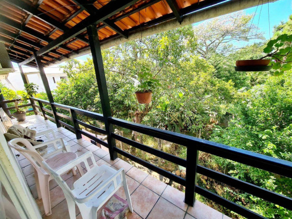 Imagem Casa com 3 Quartos à Venda, 172 m² em Centro - São José Imagem Casa com 3 Quartos à Venda, 172 m² em Centro - São José