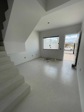Imagem Sobrado com 2 Quartos à Venda, em Tijucas Imagem Sobrado com 2 Quartos à Venda, em Tijucas