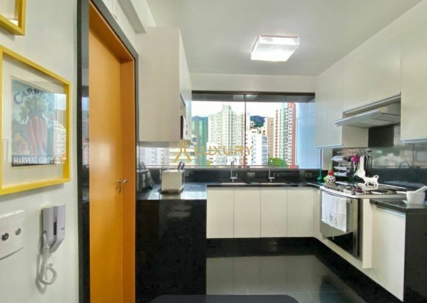Imagem Imóvel com 4 Quartos à Venda, 190 m² em Serra - Belo Horizonte Imagem Imóvel com 4 Quartos à Venda, 190 m² em Serra - Belo Horizonte