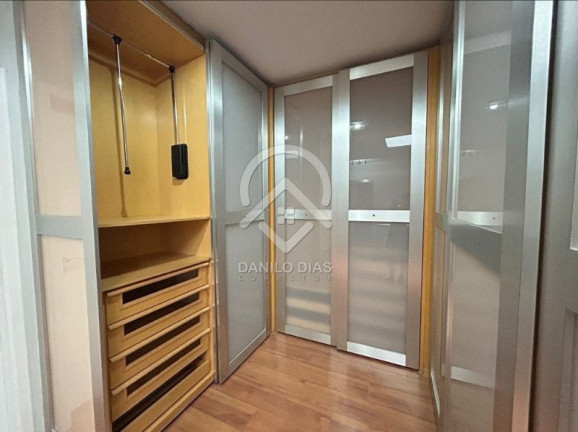 Imagem Casa de Condomínio com 3 Quartos à Venda, 269 m² em Campo Belo - São Paulo