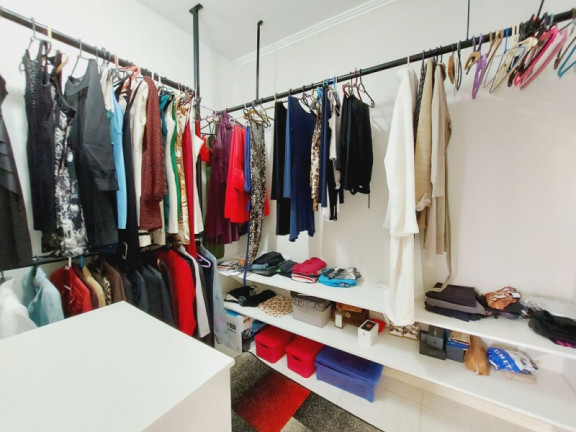 Imagem Casa com 3 Quartos à Venda, 280 m²