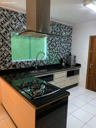 Imagem Sobrado com 4 Quartos à Venda, 160 m² em Vila Sônia - São Paulo Imagem Sobrado com 4 Quartos à Venda, 160 m² em Vila Sônia - São Paulo