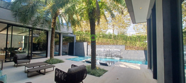 Imagem Casa com 5 Quartos à Venda, 1.070 m² em Alphaville - Barueri