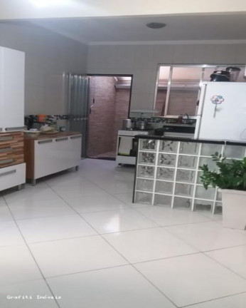 Imagem Imóvel com 2 Quartos à Venda, 130 m² em Jardim Letícia - Rio De Janeiro Imagem Imóvel com 2 Quartos à Venda, 130 m² em Jardim Letícia - Rio De Janeiro