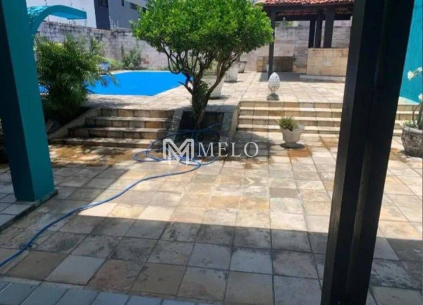 Imagem Casa com 5 Quartos à Venda, 200 m² em Candeias - Jaboatão Dos Guararapes Imagem Casa com 5 Quartos à Venda, 200 m² em Candeias - Jaboatão Dos Guararapes
