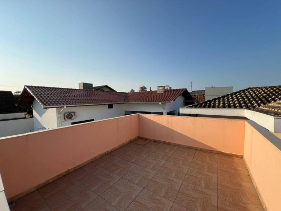 Imagem Casa com 3 Quartos à Venda, em Centro - Balneário Piçarras Imagem Casa com 3 Quartos à Venda, em Centro - Balneário Piçarras