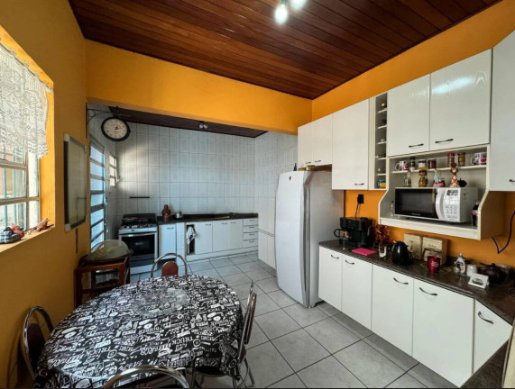 Imagem Casa com 3 Quartos à Venda, 130 m² em Centro - Jundiaí Imagem Casa com 3 Quartos à Venda, 130 m² em Centro - Jundiaí