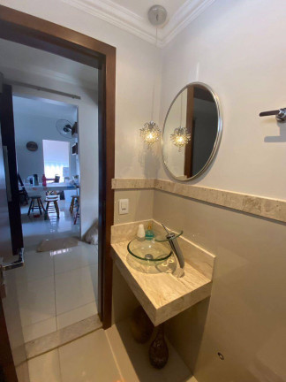 Imagem Casa com 4 Quartos à Venda, 280 m² em Cuiabá Imagem Casa com 4 Quartos à Venda, 280 m² em Cuiabá