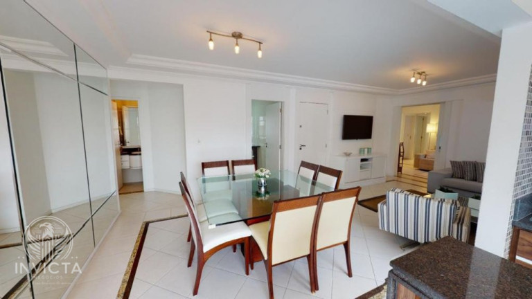 Imagem Apartamento com 5 Quartos à Venda, 195 m² em Centro - Balneário Camboriú Imagem Apartamento com 5 Quartos à Venda, 195 m² em Centro - Balneário Camboriú