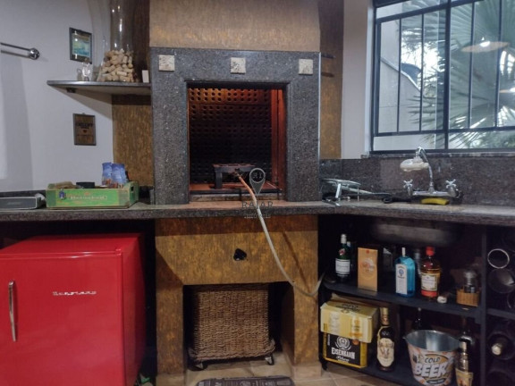 Imagem Casa com 3 Quartos à Venda, em Boa Vista - Curitiba Imagem Casa com 3 Quartos à Venda, em Boa Vista - Curitiba
