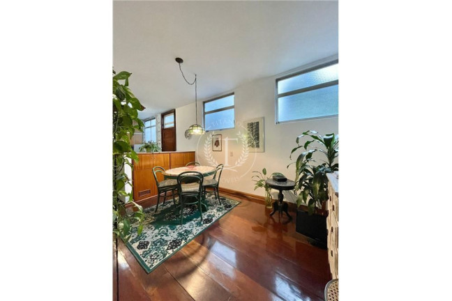 Imagem Casa com 4 Quartos à Venda, 220 m² em Paraíso - São Paulo Imagem Casa com 4 Quartos à Venda, 220 m² em Paraíso - São Paulo