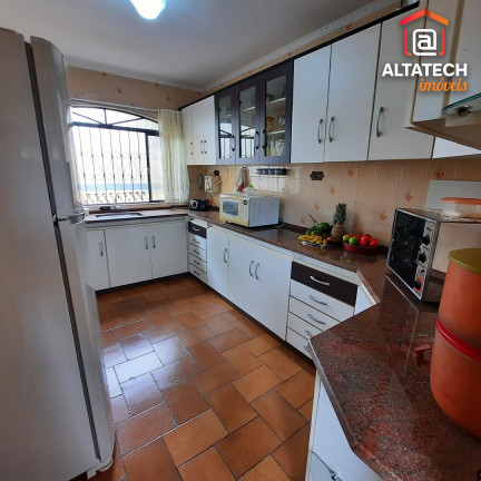 Imagem Casa com 2 Quartos à Venda, 223 m² em Jardim Ipê - Poços De Caldas Imagem Casa com 2 Quartos à Venda, 223 m² em Jardim Ipê - Poços De Caldas