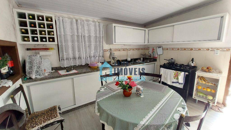 Imagem Casa com 4 Quartos à Venda, 360 m² em Centro - Balneário Pinhal Imagem Casa com 4 Quartos à Venda, 360 m² em Centro - Balneário Pinhal