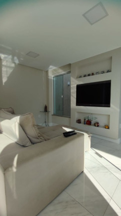 Imagem Casa com 3 Quartos à Venda, 300 m² em Sim - Feira De Santana Imagem Casa com 3 Quartos à Venda, 300 m² em Sim - Feira De Santana