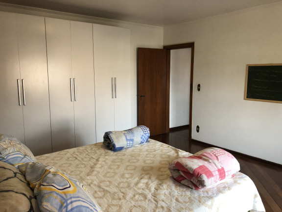 Imagem Casa com 4 Quartos à Venda, 489 m² em Niterói - Canoas Imagem Casa com 4 Quartos à Venda, 489 m² em Niterói - Canoas