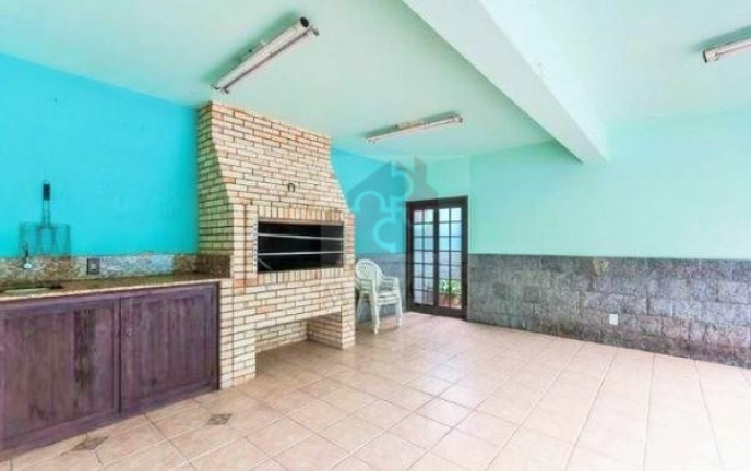 Imagem Casa com 3 Quartos à Venda, 330 m² em Ipanema - Porto Alegre Imagem Casa com 3 Quartos à Venda, 330 m² em Ipanema - Porto Alegre