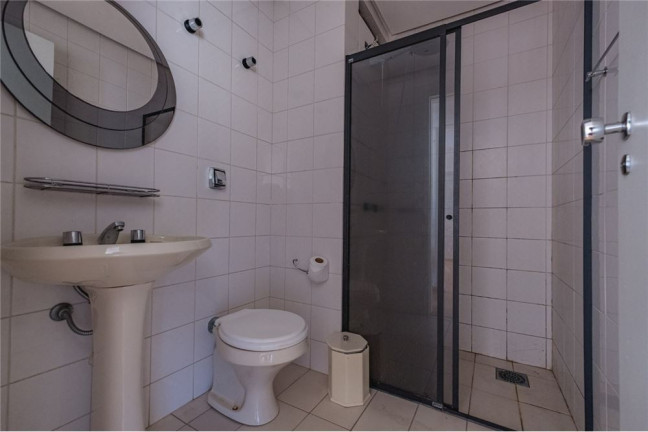 Imagem Imóvel com 2 Quartos à Venda, em Centro - Florianópolis Imagem Imóvel com 2 Quartos à Venda, em Centro - Florianópolis