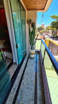Imagem Casa com 4 Quartos à Venda, 337 m² em Embaré - Santos Imagem Casa com 4 Quartos à Venda, 337 m² em Embaré - Santos