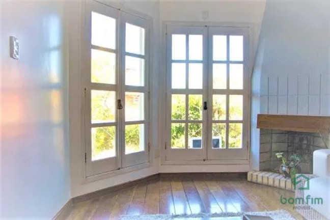 Imagem Casa com 4 Quartos à Venda, 298 m² em Espírito Santo - Porto Alegre Imagem Casa com 4 Quartos à Venda, 298 m² em Espírito Santo - Porto Alegre