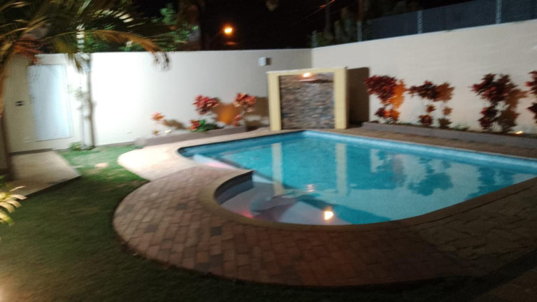 Imagem Casa com 3 Quartos à Venda, 300 m² em Green Village - Avaré