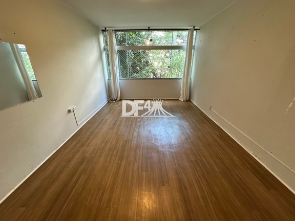 Imagem Kitnet com 3 Quartos à Venda, 78 m² em Asa Norte - Brasília Imagem Kitnet com 3 Quartos à Venda, 78 m² em Asa Norte - Brasília