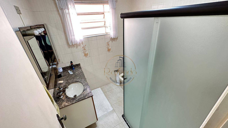 Imagem Sobrado com 3 Quartos à Venda, 229 m² em Vila Pires - Santo André Imagem Sobrado com 3 Quartos à Venda, 229 m² em Vila Pires - Santo André