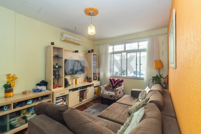 Imagem Apartamento com 3 Quartos à Venda, 75 m² em Auxiliadora - Porto Alegre Imagem Apartamento com 3 Quartos à Venda, 75 m² em Auxiliadora - Porto Alegre