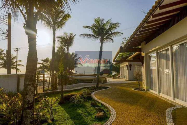 Imagem Casa com 5 Quartos para Temporada, 450 m² em Tombo - Guarujá Imagem Casa com 5 Quartos para Temporada, 450 m² em Tombo - Guarujá