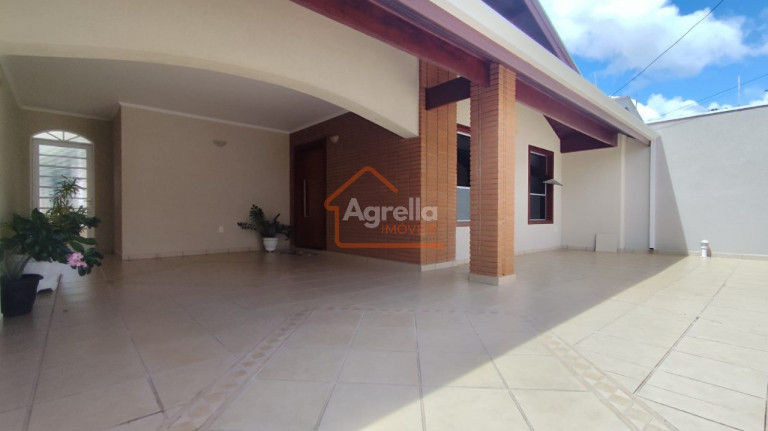 Imagem Casa com 3 Quartos à Venda, 200 m² em Jardim Longatto - Mogi Mirim Imagem Casa com 3 Quartos à Venda, 200 m² em Jardim Longatto - Mogi Mirim